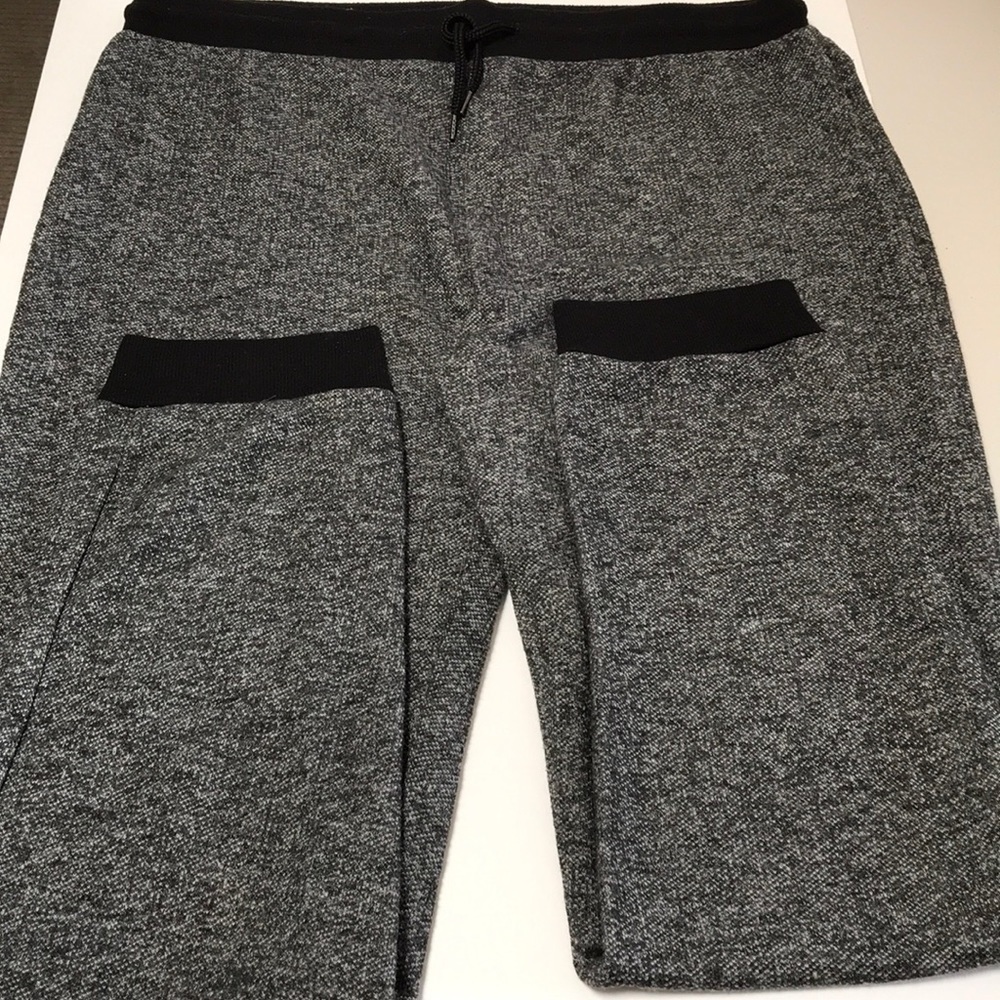 Connection 18 gray/black joggers